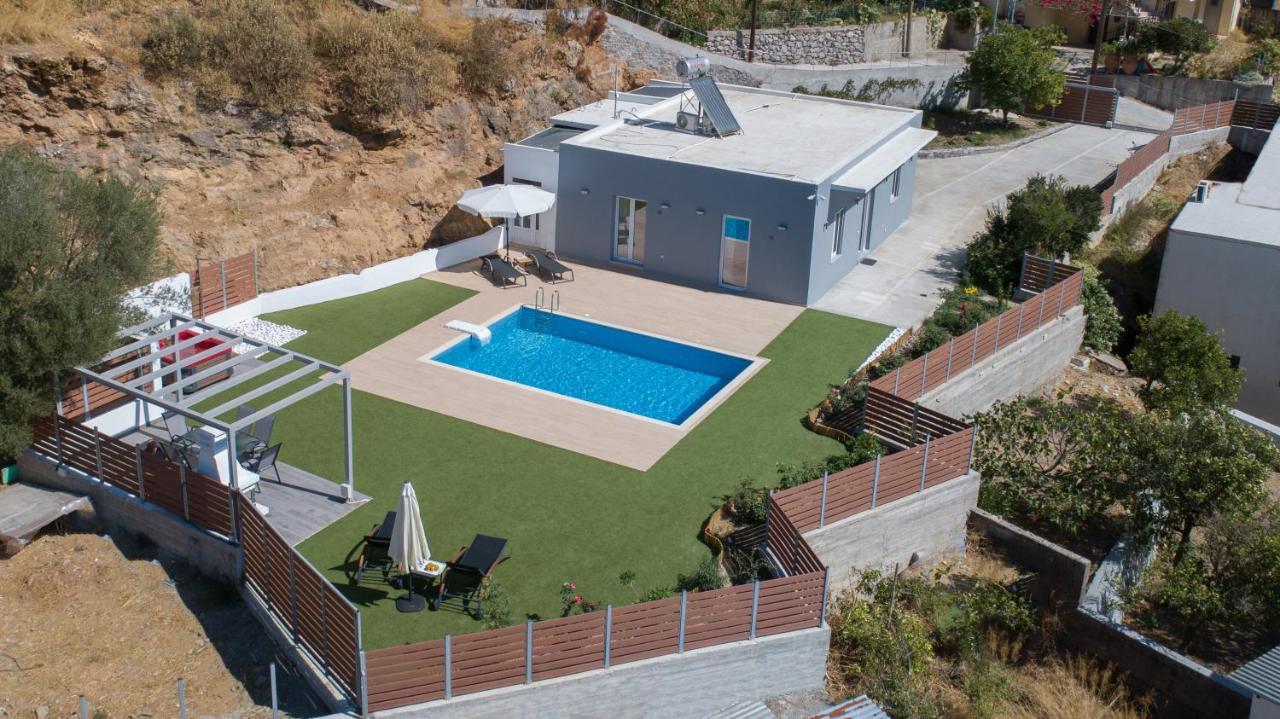 Villa Neonis Spílion Exteriör bild