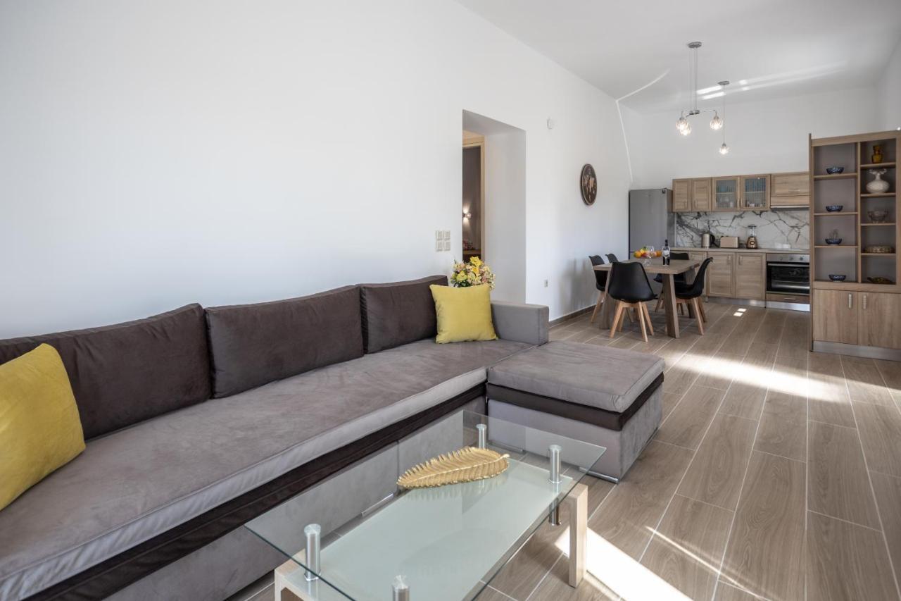 Villa Neonis Spílion Exteriör bild