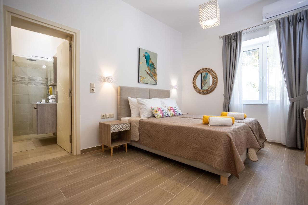 Villa Neonis Spílion Exteriör bild